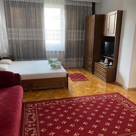 Family Hotel "May" 佩特里奇 外观 照片
