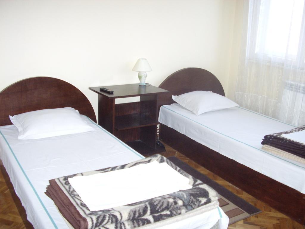 Family Hotel "May" 佩特里奇 客房 照片