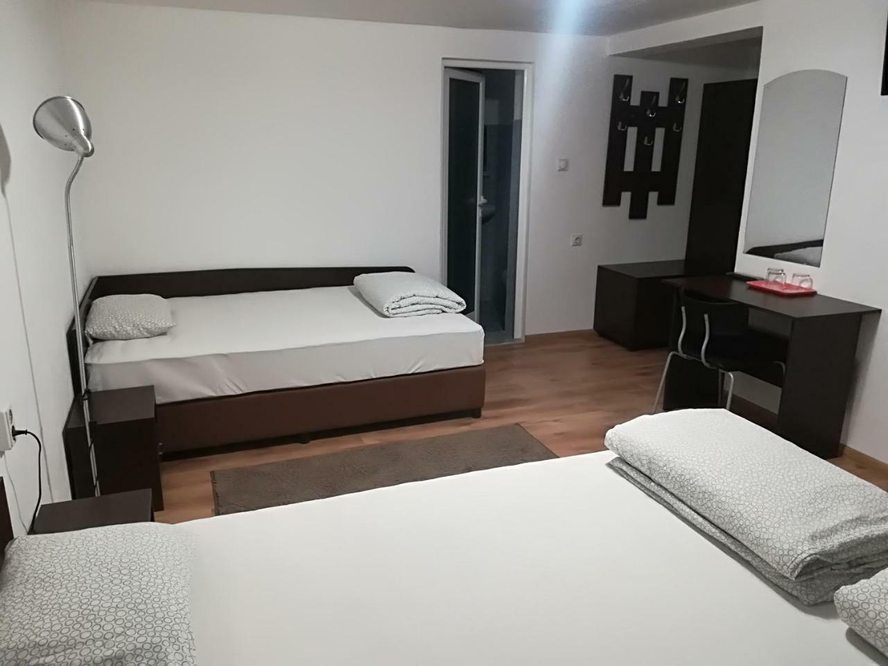 Family Hotel "May" 佩特里奇 外观 照片